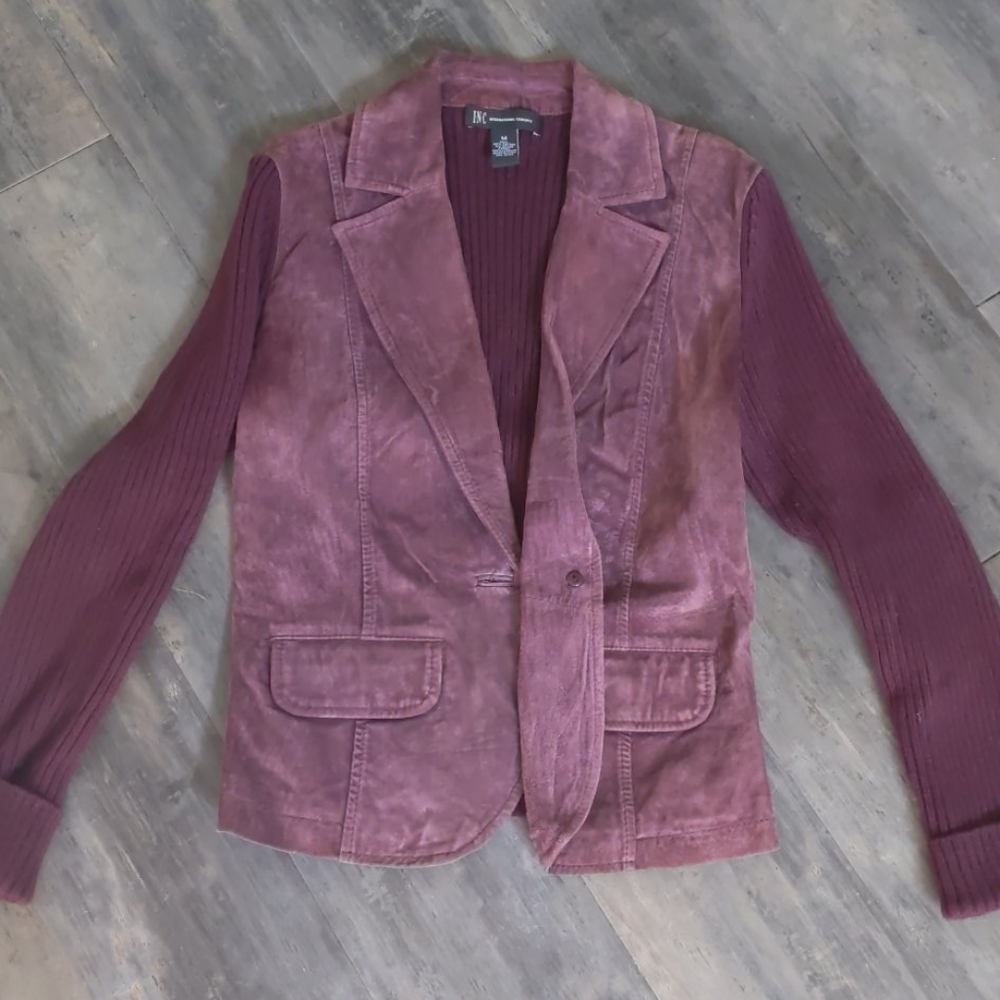 Sweater sleeved jacket